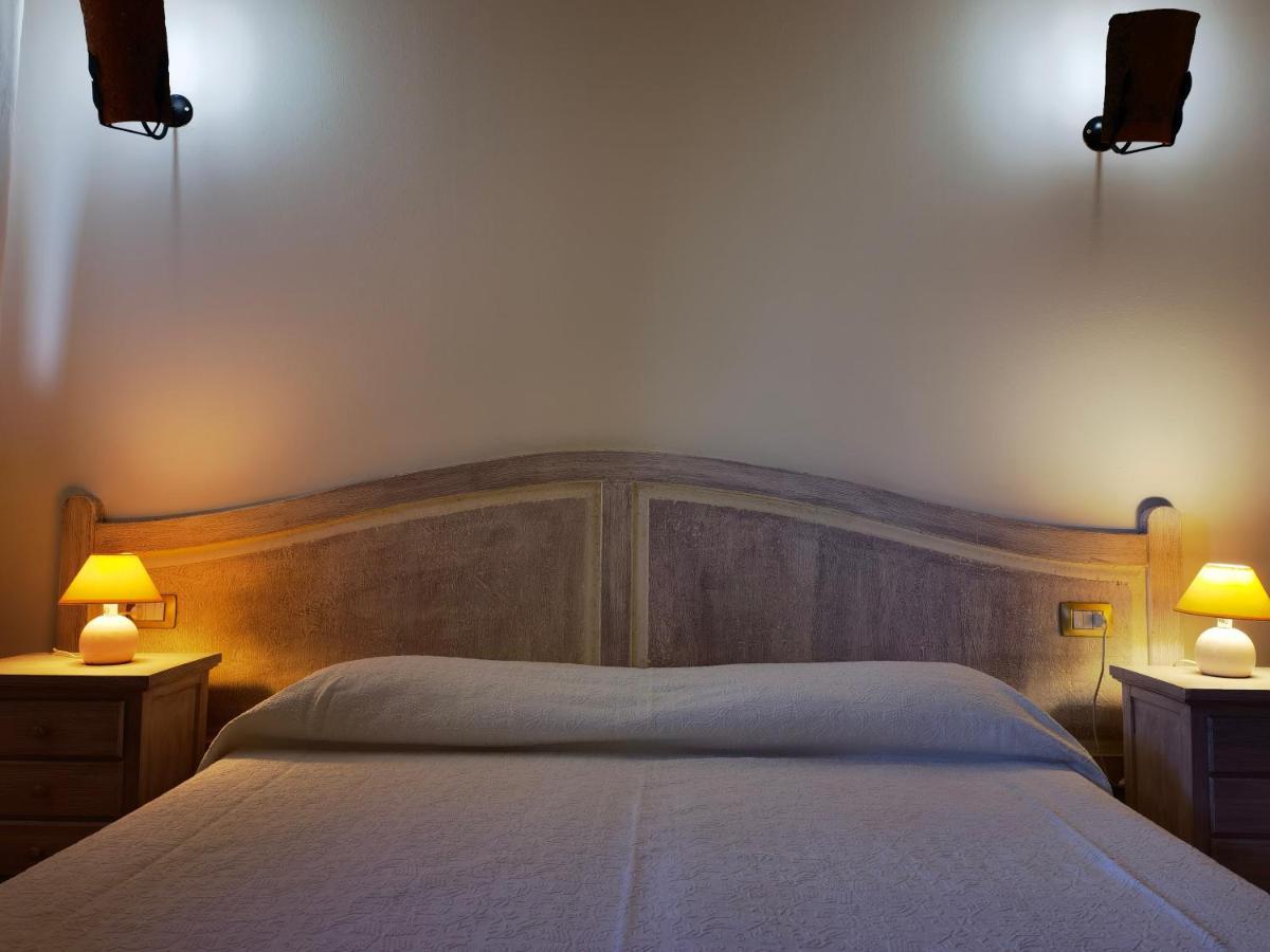La Corte Degli Ulivi - Albergo Rurale Tresnuraghes Exterior foto